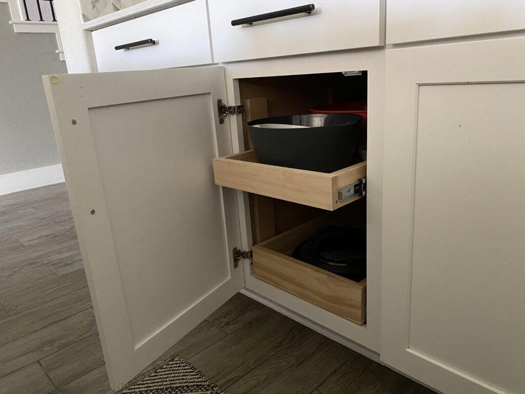 Cabinet drawers

